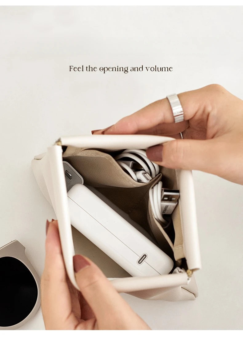 Compact Makeup & Jewelry Organizer – Mini Travel Pouch