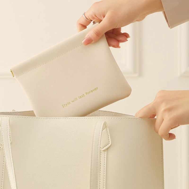 Compact Makeup & Jewelry Organizer – Mini Travel Pouch