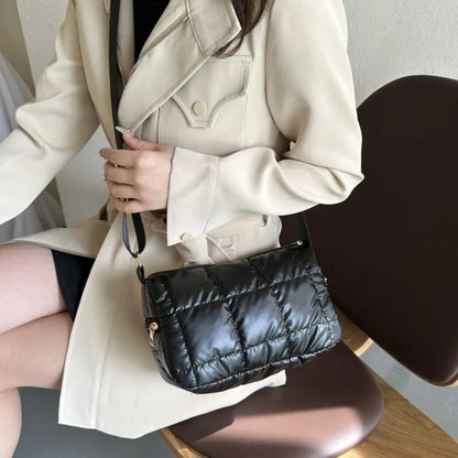 TravelEase Quilted Crossbody – Lightweight Shoulder Bag