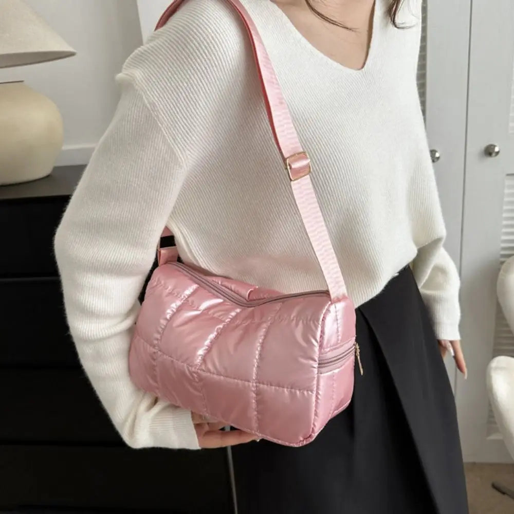 TravelEase Quilted Crossbody – Lightweight Shoulder Bag