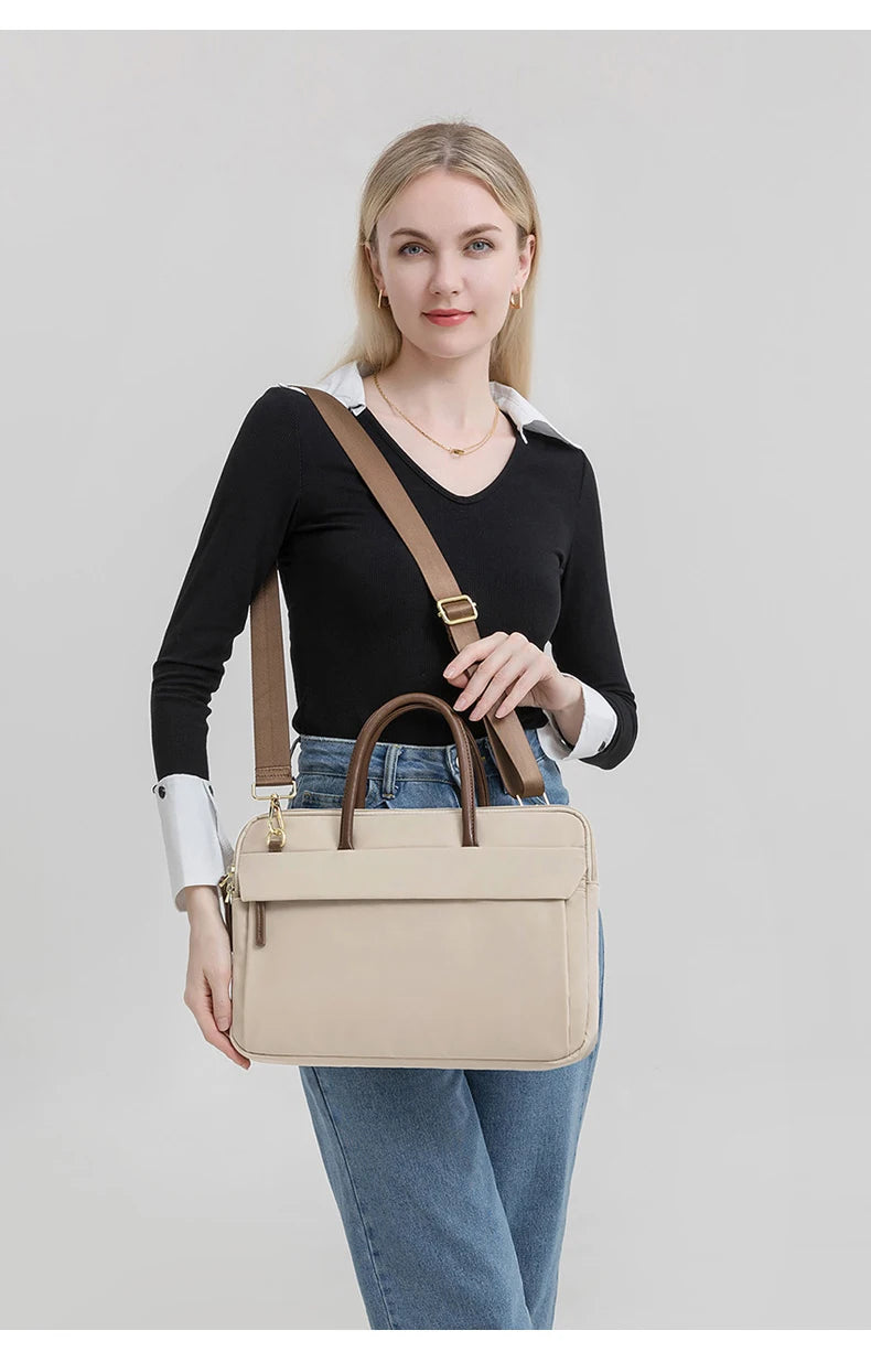 SleekSafe Water-Resistant Laptop Bag – Modern and Practical Laptop Sleeve