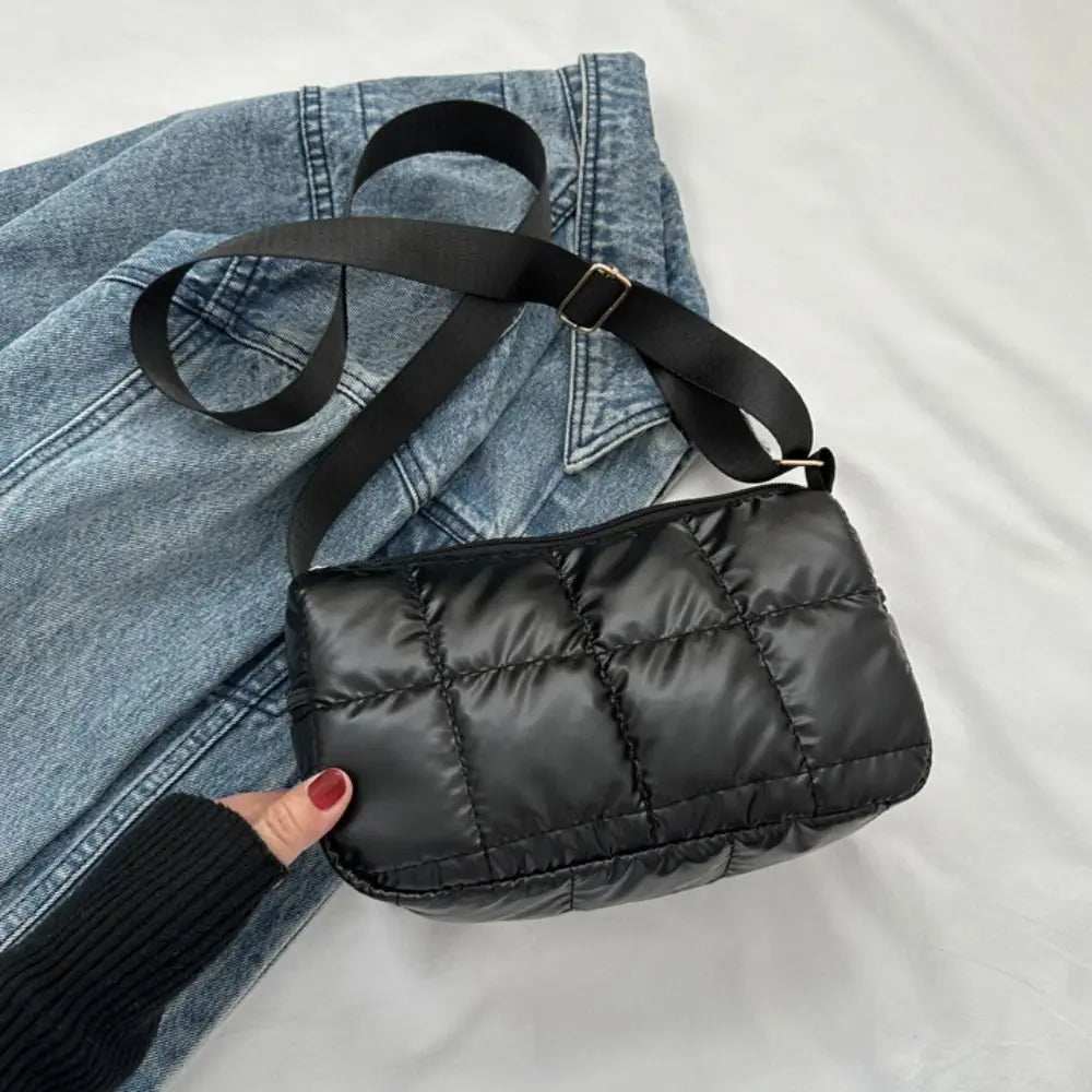 TravelEase Quilted Crossbody – Lightweight Shoulder Bag